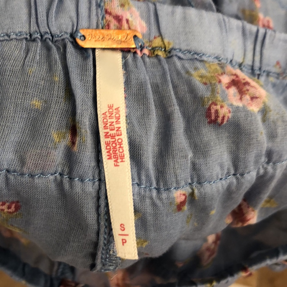 Free People Ruffle Up Bloomer Shorts - Picture 6 of 6